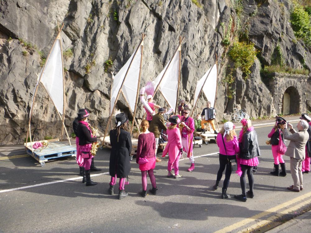 ambling-band